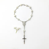 Taufrosenkranz, Geschenk Taufe, Taufgeschenk, weißer Rosenkranz, Kinderrosenkranz, Rosenkranz zur Taufe, Perlmuttrosenkranz, Perlmut, Perlmutt, kleiner Rosenrkanz, Kurzer Rosenkranz, Autorosenkranz