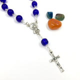 Kurzer Rosenkranz dunkelblau, Rosenkranz mit Glasperlen blau, Blauer Rosenkranz, Kurzer Zehner Rosenkranz blau, Geschenk zur Taufe Junge, Taufrosenkranz Junge, Geschenk zum Führerschein, Konfirmationsgeschenk, Geschenk für Jungen zur Jugendweihe, Firmung, Geschenk für Jungen zur Kommunion Erstkommunion