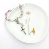 Taufgeschenk, Kurzer Auto-Rosenkranz, Glas, pink, Rosa Rosenkranz, Kurzer Zehner Rosenkranz, Geschenk zur Taufe, Taufrosenkranz, Geschenk zum Führerschein, Konfirmationsgeschenk, Geschenk für Mädchen zur Jugendweihe, Firmung, Erstkommunion, Kommunionsgeschenk, Kommunionsrosenkranz