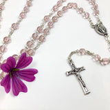 Rosenkranz pink rosa Mädchen Kommunion Konfirmation Erstkommunion Glasrosenkranz mit Schmuckdose Etui Fisch Kommunionsrosenkranz Firmung Kinderrosenkranz Kommunionsgeschenk, Geschenk mit Dose Box