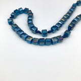 Design-Unikat: Rosenkranz quadratische Glasperlen, blau