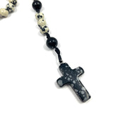 Design Unikat Rosenkranz schwarz weiß heiliger Geist gepunktet Edelsteinperlen Edelstein Dalmatiner Jaspis Geschenk Pfarrer Bischof weihrosenkranz geweiht geschenk konfirmation Junge geschenk firmung Bub Mann männerrosenkranz