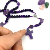echt Amethyst handgemacht handgeknüpft geknüpft Design Rosenkranz Unikat individuell geknüpft handgeknüpft Edelstein Edelsteinrosenkranz Perlen lila violett Amethyst Edelsteinkreuz Geschenk Mädchen Konfirmation Firmung Taufe Erstkommunion Kommunion Rosenquarz Autorosenkranz Rosenkranz Jugendweihe Katholisch christlich