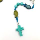 Design Rosenkranz Unikat individuell geknüpft handgeknüpft Edelstein Edelsteinrosenkranz Perlen Türkis Edelsteinkreuz türkis blau hellblau dunkelblau Geschenk Bub Junge Mann Konfirmation Firmung Erstkommunion Kommunion Fisch Fischperlen Zwischenperlen 6 mm Autorosenkranz Rosenkranz Jugendweihe Katholisch christlich