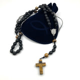 Rosenkranz schwarz Onyx Holz Ebenholz Tigerauge Kreuz Zwischenperlen Geschenk Pfarrer Priester Priesterweihe Junge Mann Opa Kommunion ERstkommunion Firmung Konfirmation schwarzer Autorosenkranz heiliger Benedikt Benediktus