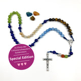 Edelstein Rosenkranz individualisierbar Namen Namensperlen Namensrosenkranz Rosenkranz mit Name Lapislazuli personalisierbar personalisiert Nonnen Goldenstein Klosterschwestern Salzburg Kämpferinnen Gerechtigkeit drei schwestern Goldenstein Peridot tigerauge Amethyst Aquamarin Karneol