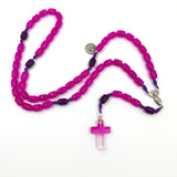 Design-Rosenkranz Unikat handgeknüpft geknüpft Porzellanperlen, Glasperlen Glasrosenkranz Individueller Rosenkranz für Frauen Mädchen Geschenk zur Firmung Erstkommunion Taufe Rosenkranz Geschenk Konfirmation Mädchen lila violett pink Kommunionsgeschenk Kommunionsrosenkranz Erstkommunion Geschenk Firmung Konifrmation Rosenkranzkette