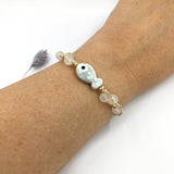 Kinderarmband Mädchen Kommunion Erstkommunion christliches Armband Rosenkranzarmband Fisch Erstkommunionsgeschenk Kommunionsgeschenk Geschenk für Mädchen Erstkommunion modern weiß neutral grau Fischarmband Fischperle