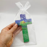Taufgeschenk Kreuz Holzkreuz schönes Motiv blau grün Kind Sterne Mond Geschenk zur Taufe für Jungen christliches katholisches Taufgeschenk Geschenk zur Geburt Kinderkreuz Wandkreuz 16 cm bunt Spruch du machst mich stark