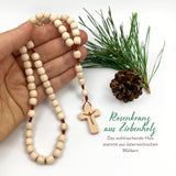 Zirbenholz Rosenkranz Zirbe Nonnen Goldenstein Klosterschwestern Salzburg drei schwestern Zirbe Zirbenholzperlen handgemachter Rosenkranz Österreich handgefertogt handgeknüpft Spende Rosenkranz kaufen Österreich
