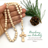 Zirbenholz Rosenkranz Zirbe Nonnen Goldenstein Klosterschwestern Salzburg drei schwestern Zirbe Zirbenholzperlen handgemachter Rosenkranz Österreich handgefertogt handgeknüpft Spende Rosenkranz kaufen Österreich