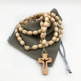 Zirbenholz Rosenkranz Zirbe Nonnen Goldenstein Klosterschwestern Salzburg drei schwestern Zirbe Zirbenholzperlen handgemachter Rosenkranz Österreich handgefertogt handgeknüpft Spende Rosenkranz kaufen Österreich Geschenk Konfirmation Firmung Erstkommunion Kommunion Junge Bub Männerrosenkranz Mädchen Geschenk Taufe Rosenkranzkette Zirbenrosenkranz