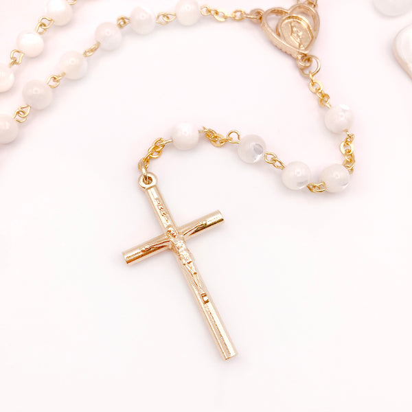 Rosenkranzdose Dose für Rosenkranz kommunionsrosenkranz rosenkranzkette echt perlmutt kommunionsgeschenk Erstkommunion Etui Aufbewahrung Rosenkranz Metalldose Schmuckdose Schmuckaufbewahrung, Taufschmuck weiß gold rund 7cm religiöses und christliches Motiv: Kelch Geschenk Konfirmation Firmung KommunionErstkommunion Taufe Taufgeschenk, Reiseschmuckdose Reiseschmucketui für Jungen Jungs Bub Buben Mädchen katholisches Motiv religiöses