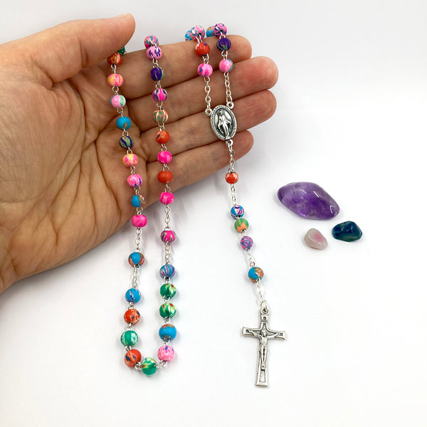 Rosenkranz mit bunten Perlen Kommunionsgeschenk Geschenk zur Firmung Bunter Rosenkranz für Kinder Kinderrosenkranz Fimoperlen Kommunionsrosenkranz Kommunoinrosenkranz Mädchen bunt