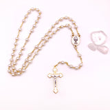 Kommunionsrosenkranz für Mädchen zur Erstkommunion Geschenk set etui kelch Rosenkranzdose Dose für Rosenkranz kommunionsrosenkranz rosenkranzkette echt perlmutt kommunionsgeschenk Erstkommunion Etui Aufbewahrung Rosenkranz Metalldose Schmuckdose Schmuckaufbewahrung, Taufschmuck weiß gold rund 7cm religiöses und christliches Motiv: Kelch Geschenk Konfirmation Firmung KommunionErstkommunion Taufe Taufgeschenk für Mädchen katholisches Motiv religiöses