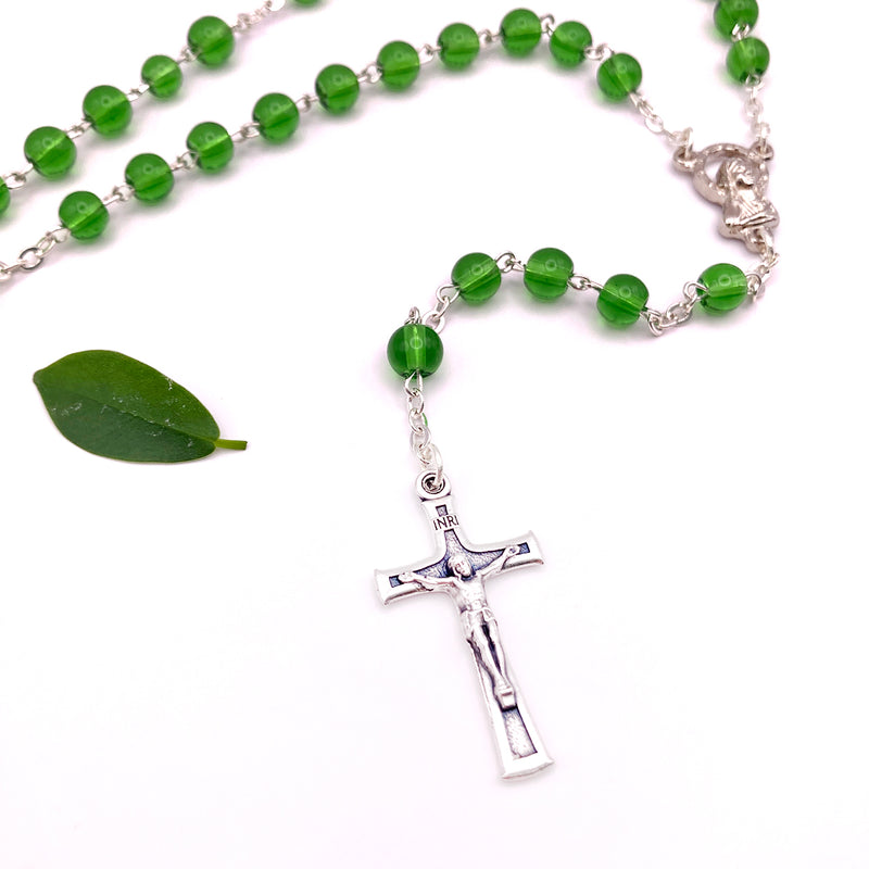 Klassischer Rosenkranz, Glas grün grasgrün Glasperlen Geschenk für Jungen  Bub Buben Mann zur Konfirmation Firmung Konfirmationsgeschenk Firmungsgeschenk Firmpate Firmpatin Rosenkranzkette Kommunion Kommuniongeschenk Junge