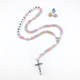 Design-Edition: bunter Regenbogen-Rosenkranz, mit Name