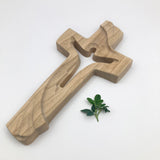 Holzkreuz Kreuz Kruzifix Wandkreuz Kirsche Kirschholz naturbelassen 16 cm mit Korpus Jesus Friedenskreuz Heiliger Geist Geschenk Hauseinzug christlich katholisch Geschenk Frau Mann Opa Oma Pfarrer Bischof Kreuz für die Wand zum Aufhängen 