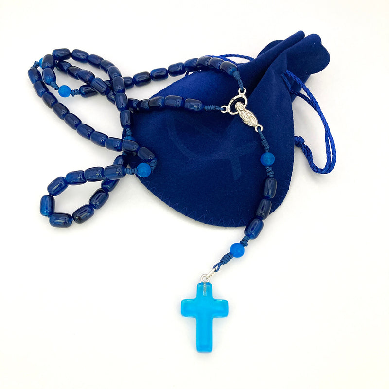 Autorosenkranz  fürs Auto Rückspiegel blauer Rosenkranz handgeknüpft in österreich edelsteinkreuz glasperlen glasrosenkranz gebetskette rosenkranzkette katholisches geschenk für jungen buben männer zur taufe erstkommunion firmung konfirmation kommunionsrosenkranz dunkelblau türkis blau