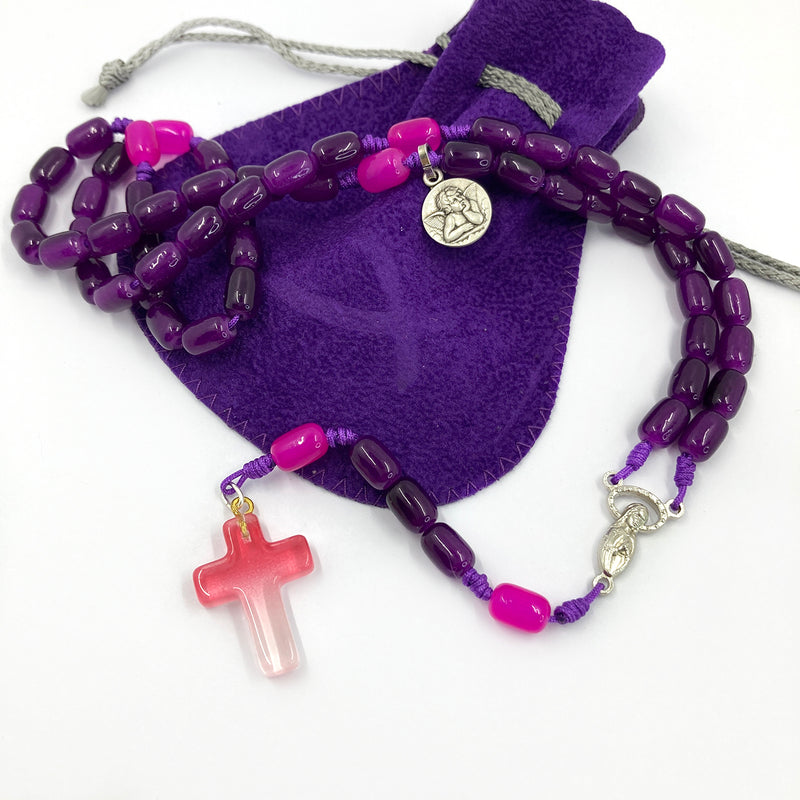 Design-Rosenkranz Unikat handgeknüpft geknüpft Porzellanperlen, Glasperlen Glasrosenkranz Individueller Rosenkranz für Frauen Mädchen Geschenk zur Firmung Erstkommunion Taufe Rosenkranz Geschenk Konfirmation Mädchen lila violett pink Kommunionsgeschenk Kommunionsrosenkranz Erstkommunion Geschenk Firmung Konifrmation Rosenkranzkette
