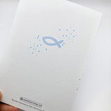 moderne Glückwunschkarte zur Kommunion Erstkommunion für Jungen und Mädchen Fisch Fischmotiv blau hellblau türkis Kommunionskarte  Erstkommunionskarte Glückwünsche zur Kommunion christliches Motiv für Bub Buben