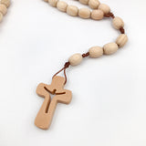 Zirbenholz Rosenkranz Zirbe Nonnen Goldenstein Klosterschwestern Salzburg drei schwestern Zirbe Zirbenholzperlen handgemachter Rosenkranz Österreich handgefertogt handgeknüpft Spende Rosenkranz kaufen Österreich Geschenk Konfirmation Firmung Erstkommunion Kommunion Junge Bub Männerrosenkranz Mädchen Geschenk Taufe Rosenkranzkette Zirbenrosenkranz