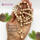 Zirbenholz Rosenkranz Zirbe Nonnen Goldenstein Klosterschwestern Salzburg drei schwestern Zirbe Zirbenholzperlen handgemachter Rosenkranz Österreich handgefertogt handgeknüpft Spende Rosenkranz kaufen Österreich Geschenk Konfirmation Firmung Erstkommunion Kommunion Junge Bub Männerrosenkranz Mädchen Geschenk Taufe Rosenkranzkette Zirbenrosenkranz